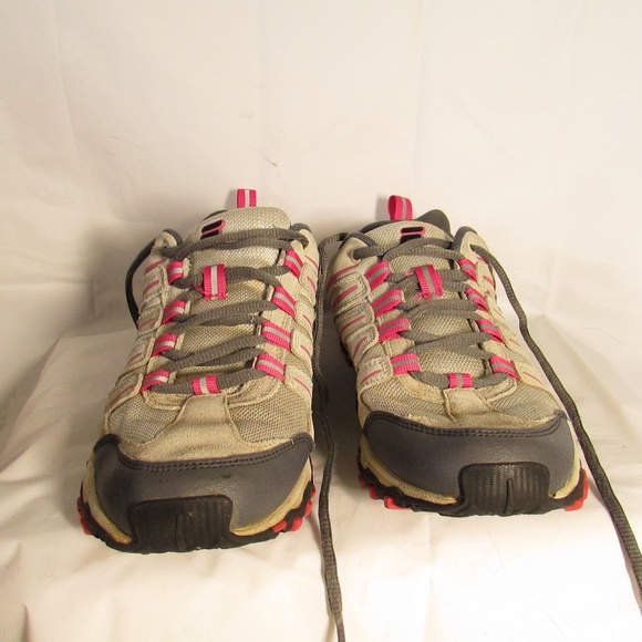 Fila Women's Gray and Pink Sneakers - Picture 2 of 6